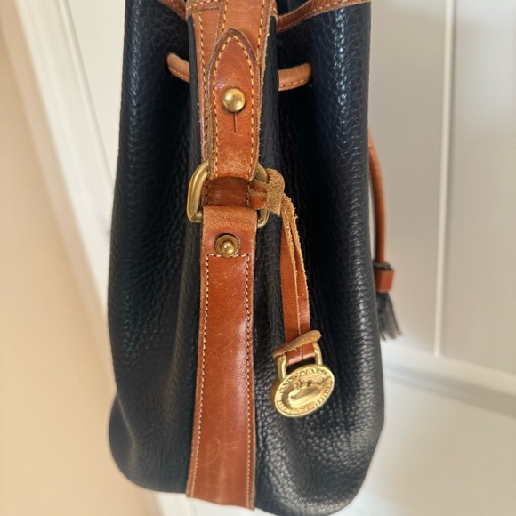Dooney & Bourke Bucket Crossbody - Picture 5 of 11
